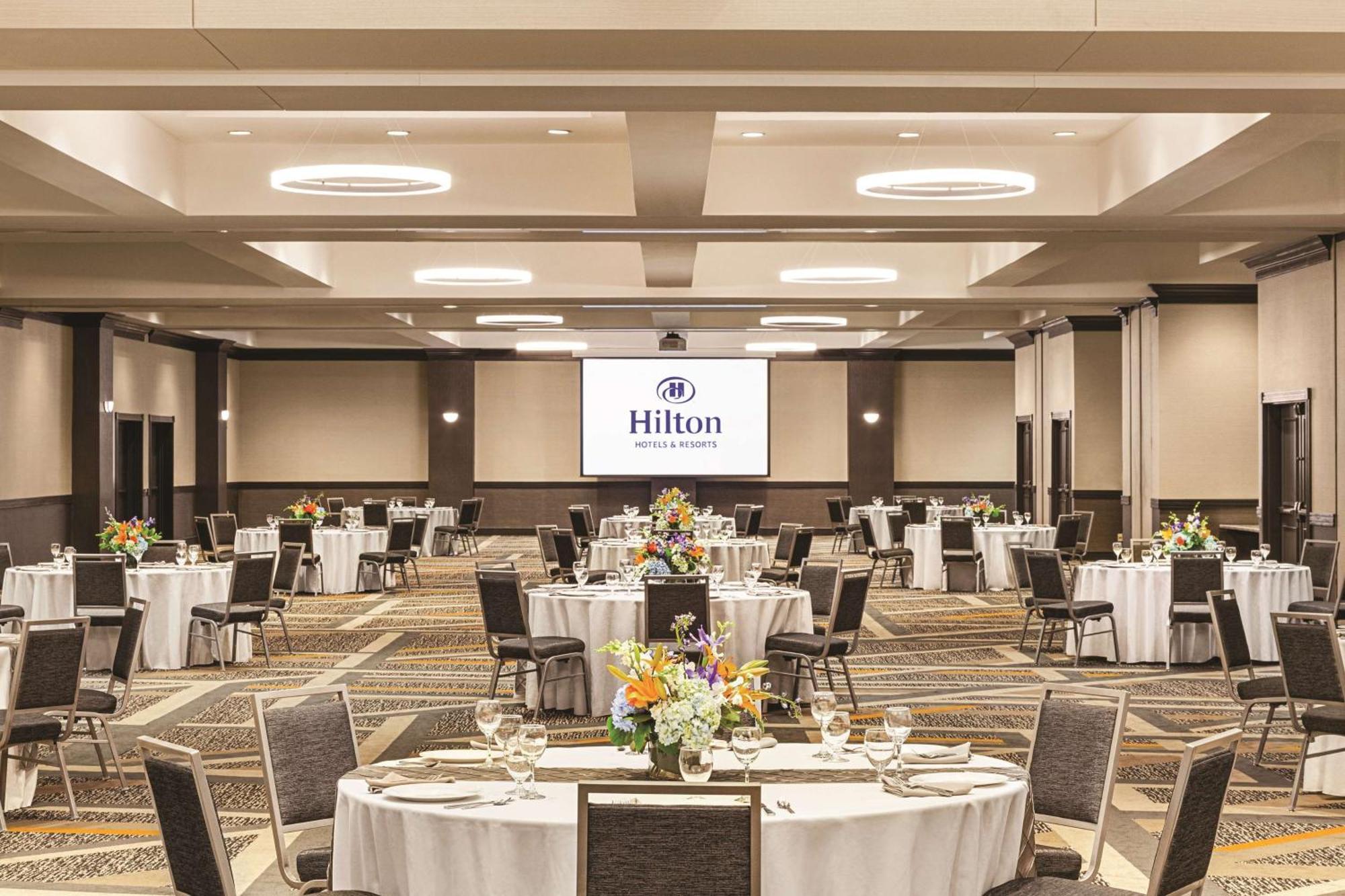 Hotel Hilton Knoxville Airport 3*