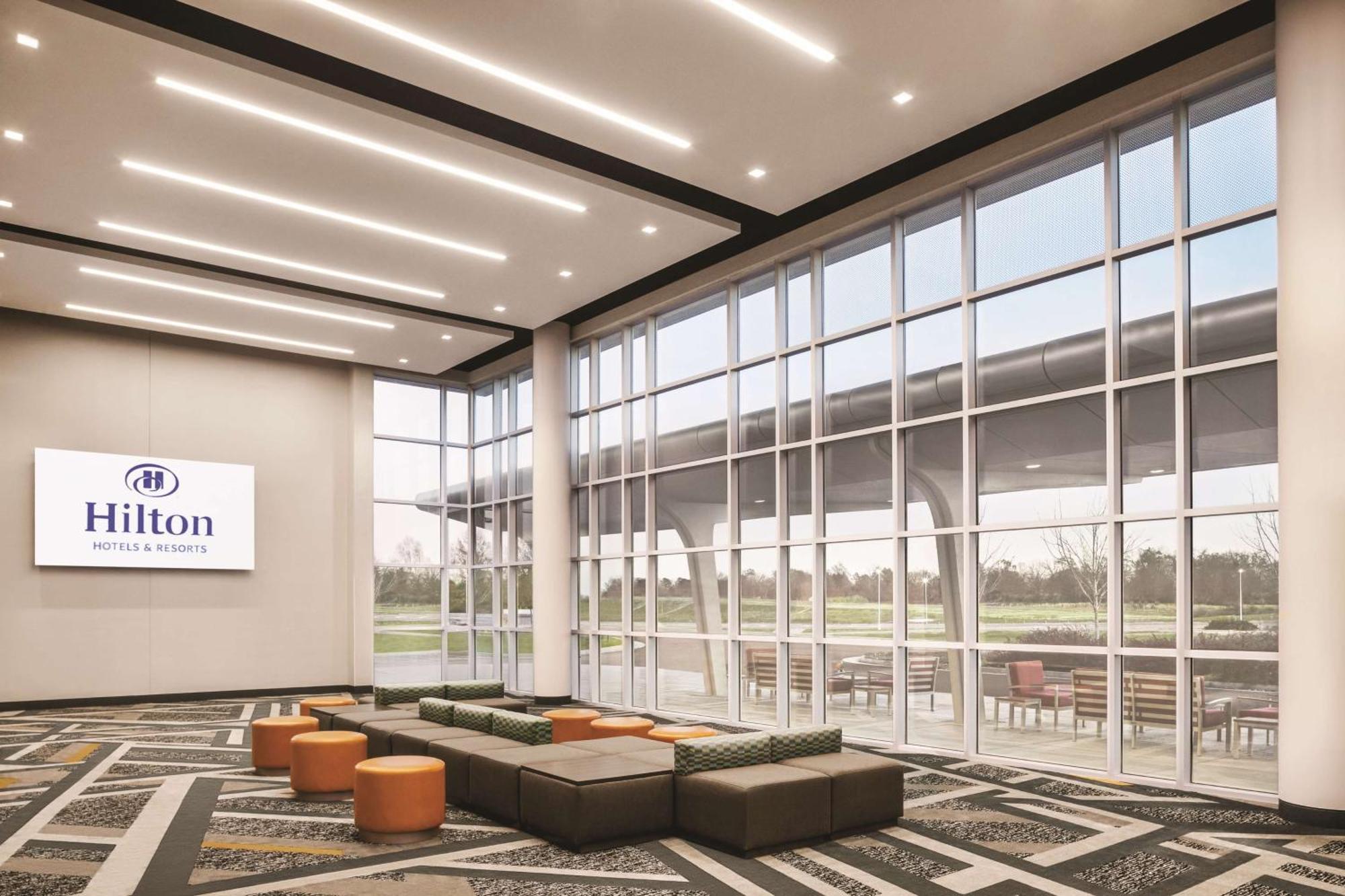 Hilton Knoxville Airport 3*