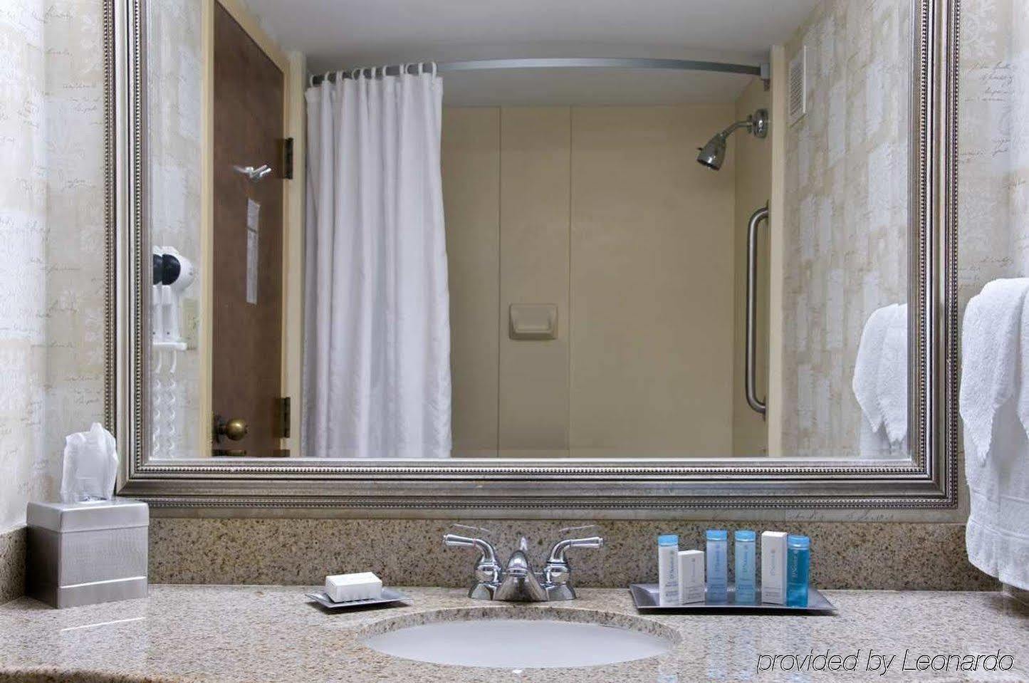 Hotel Hilton Knoxville Airport 3*