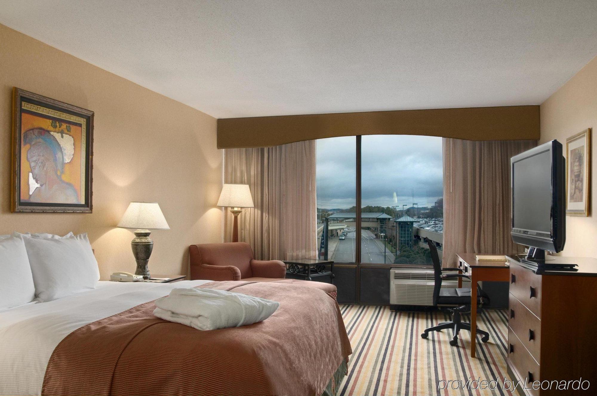 Hilton Knoxville Airport Hotel